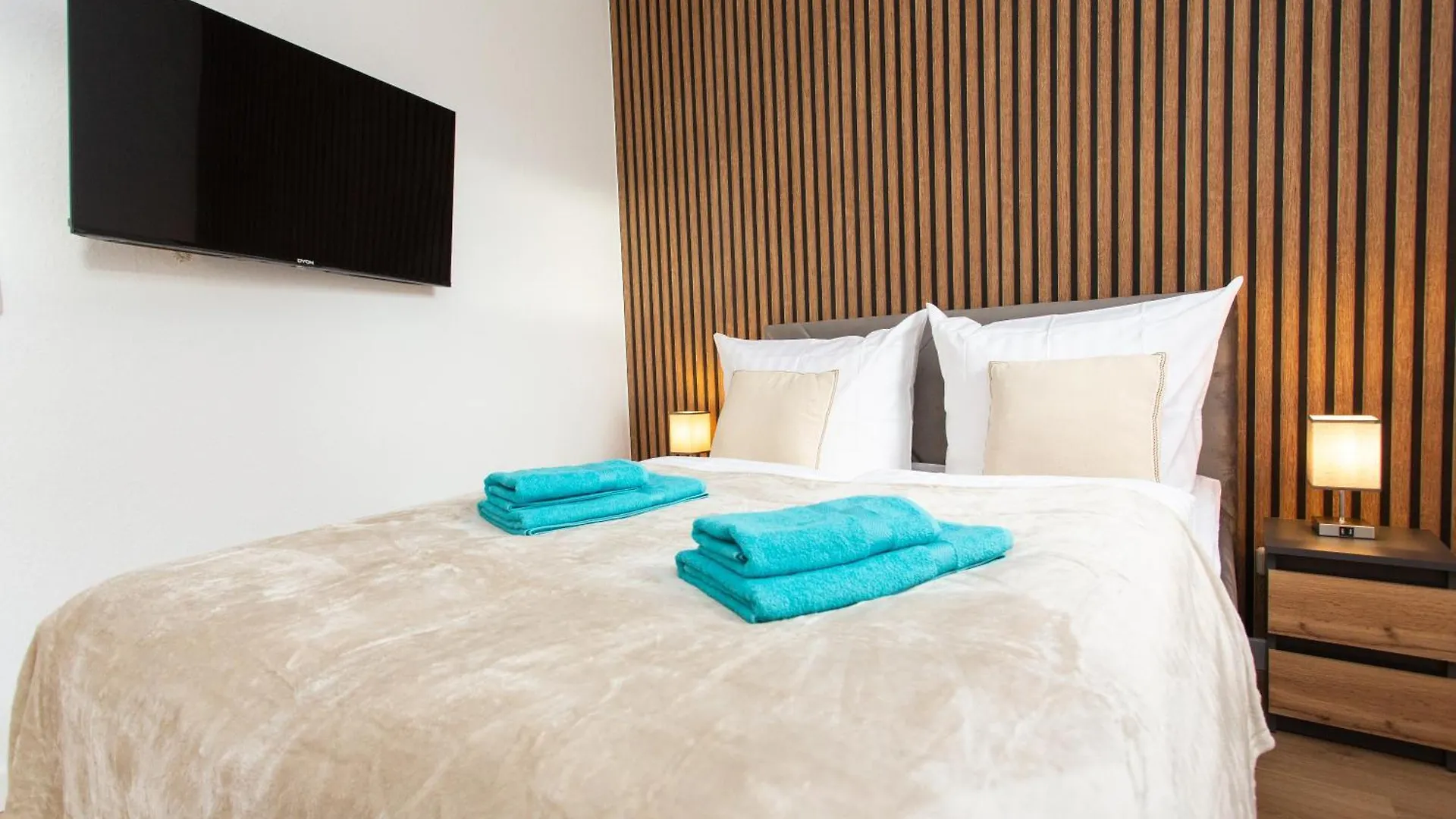 Gorilla Apartments Im Zentrum - Highspeed-Wlan 1St Floor Leipzig 0*,  Germany