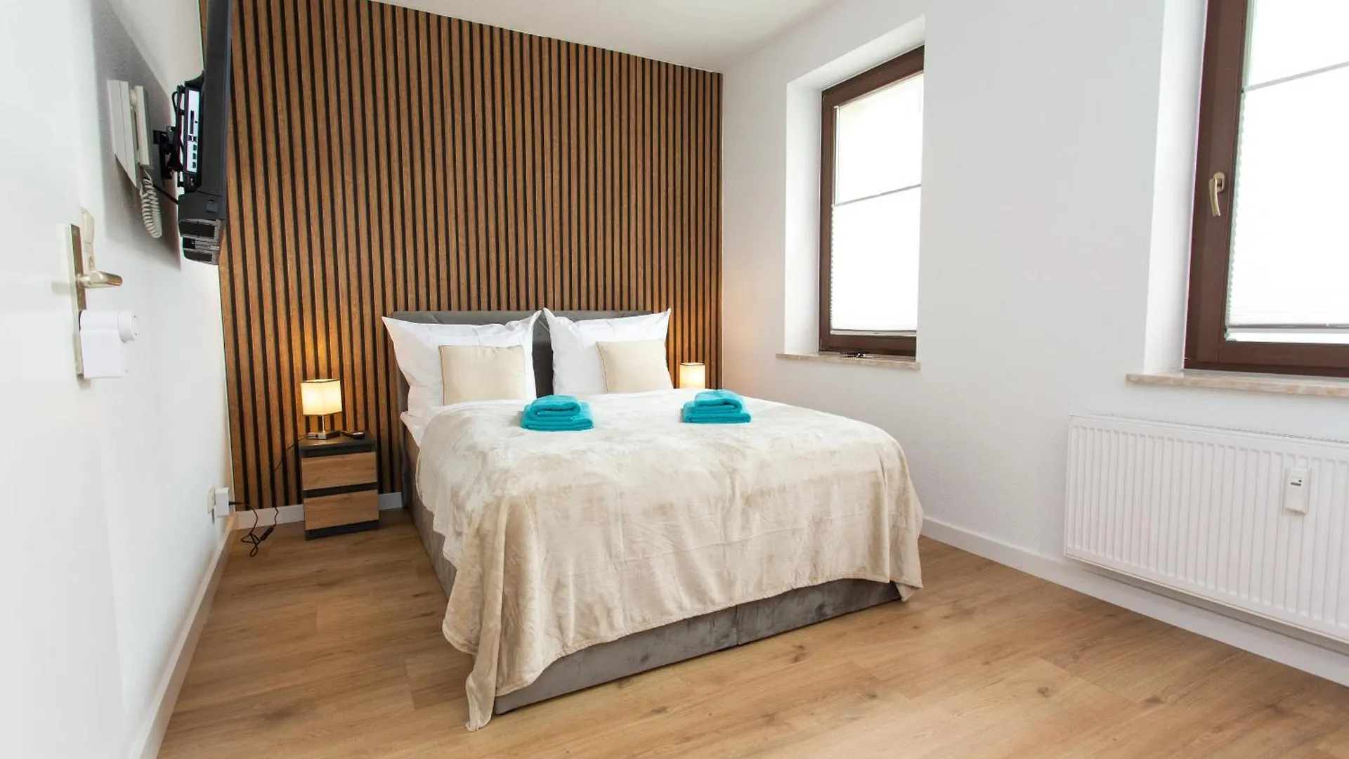 Gorilla Apartments Im Zentrum - Highspeed-Wlan 1St Floor contacts